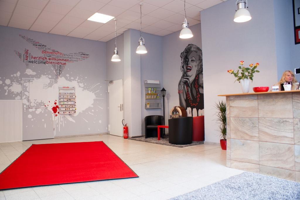 Hostel Die Etage East Berlin Exterior photo