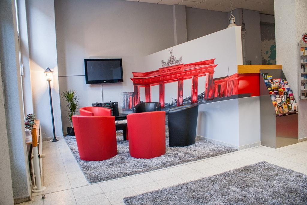 Hostel Die Etage East Berlin Exterior photo